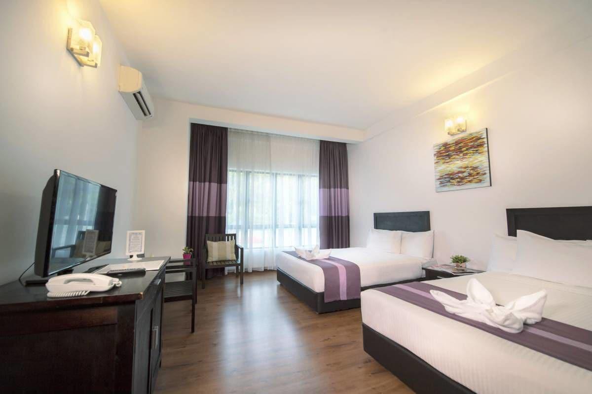 Erya By Suria Hot Spring Bentong Hotel Екстериор снимка