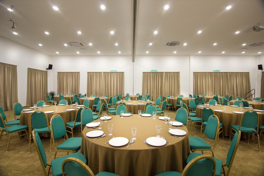 Erya By Suria Hot Spring Bentong Hotel Екстериор снимка