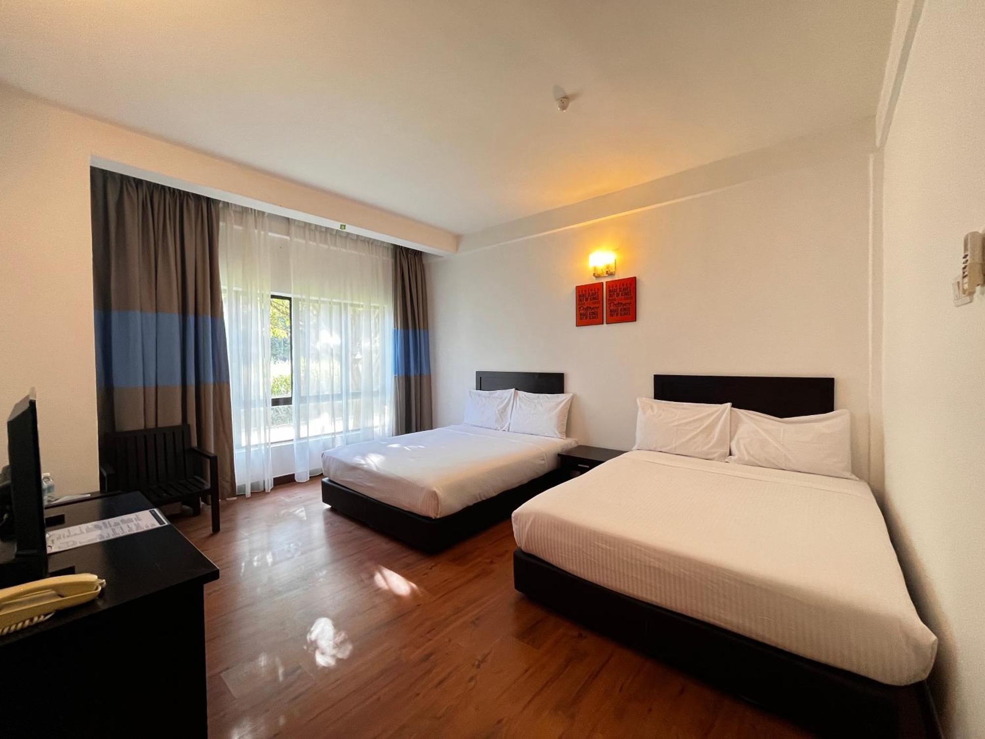 Erya By Suria Hot Spring Bentong Hotel Екстериор снимка