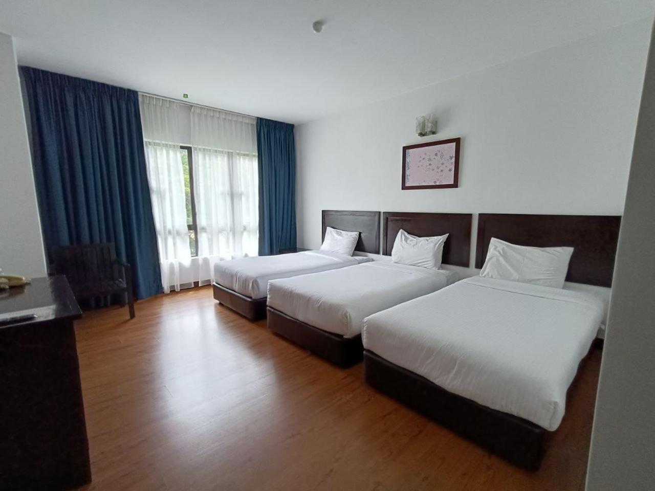 Erya By Suria Hot Spring Bentong Hotel Екстериор снимка
