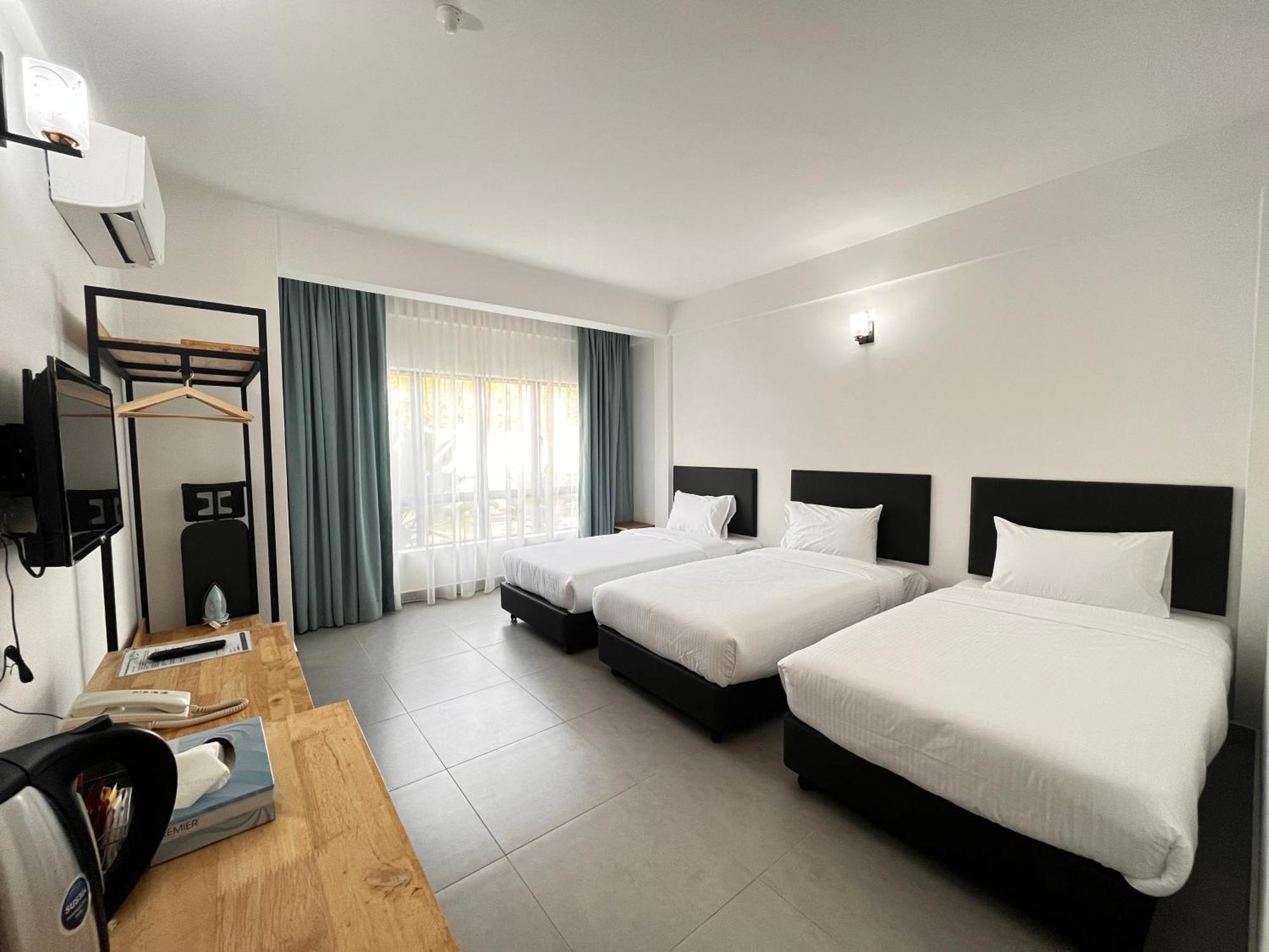 Erya By Suria Hot Spring Bentong Hotel Екстериор снимка
