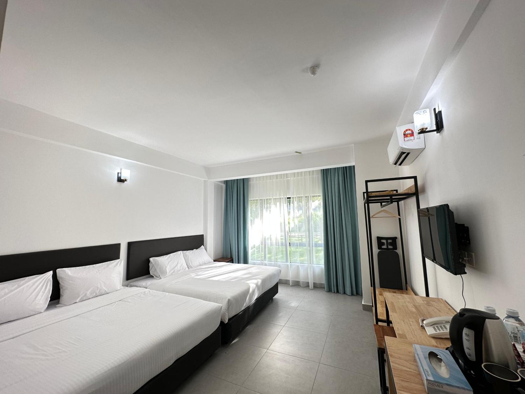 Erya By Suria Hot Spring Bentong Hotel Екстериор снимка