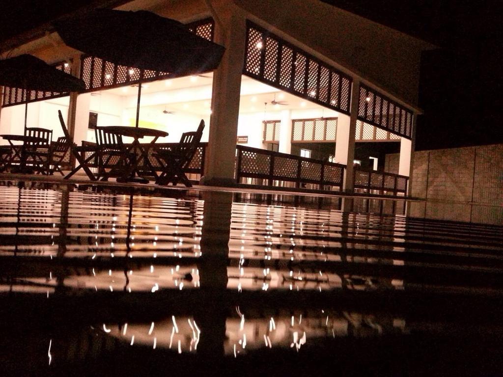 Erya By Suria Hot Spring Bentong Hotel Екстериор снимка