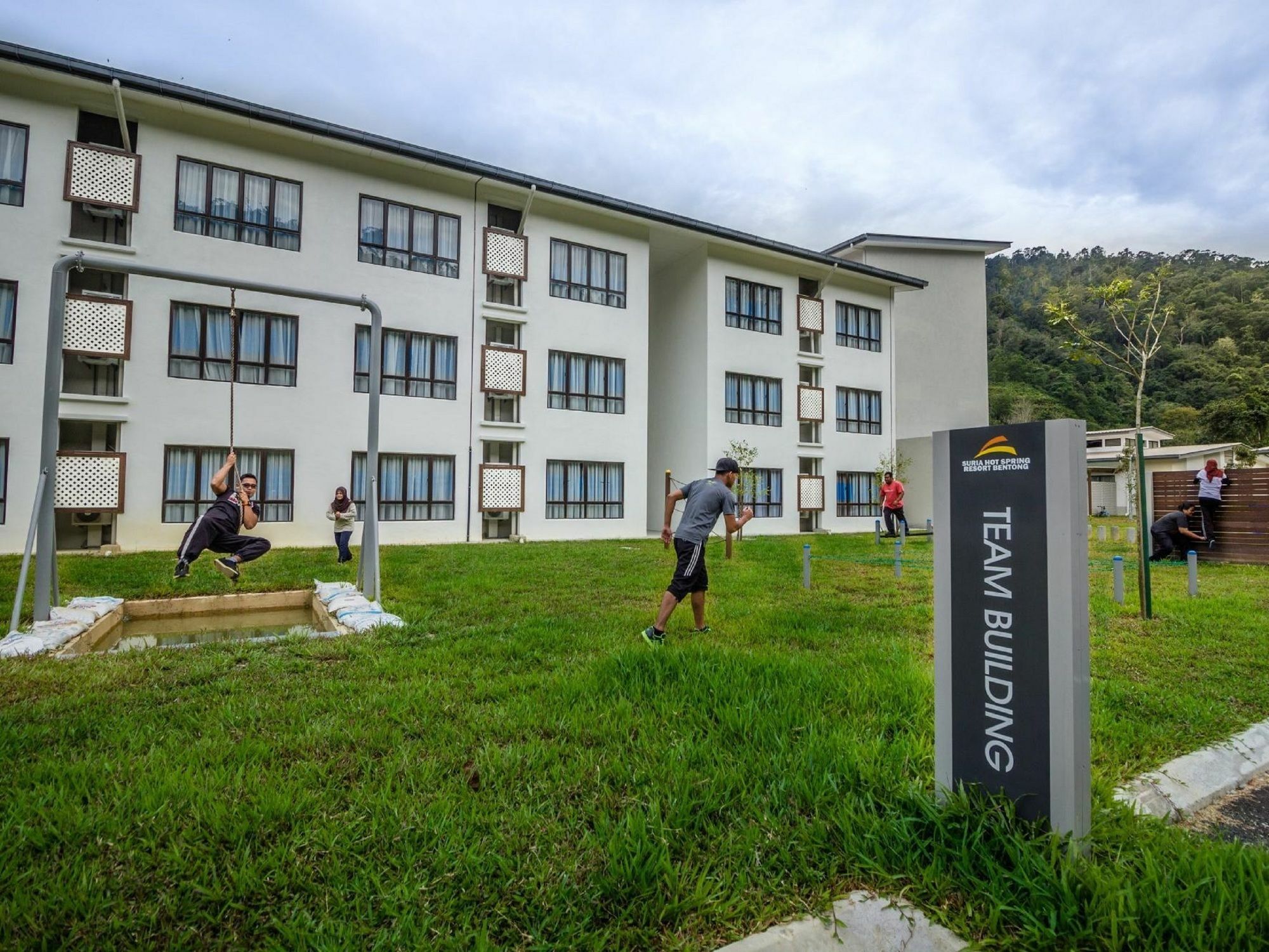 Erya By Suria Hot Spring Bentong Hotel Екстериор снимка